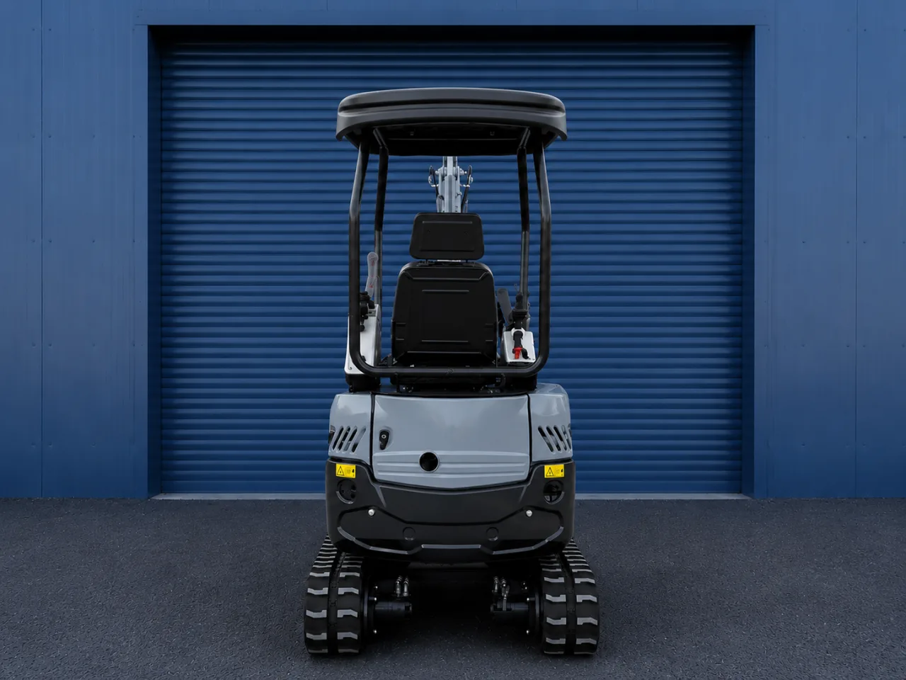 Mini-pelle Xcavator XC13P, poste de conduite ouvert et toit de protection 4 montants ROPS