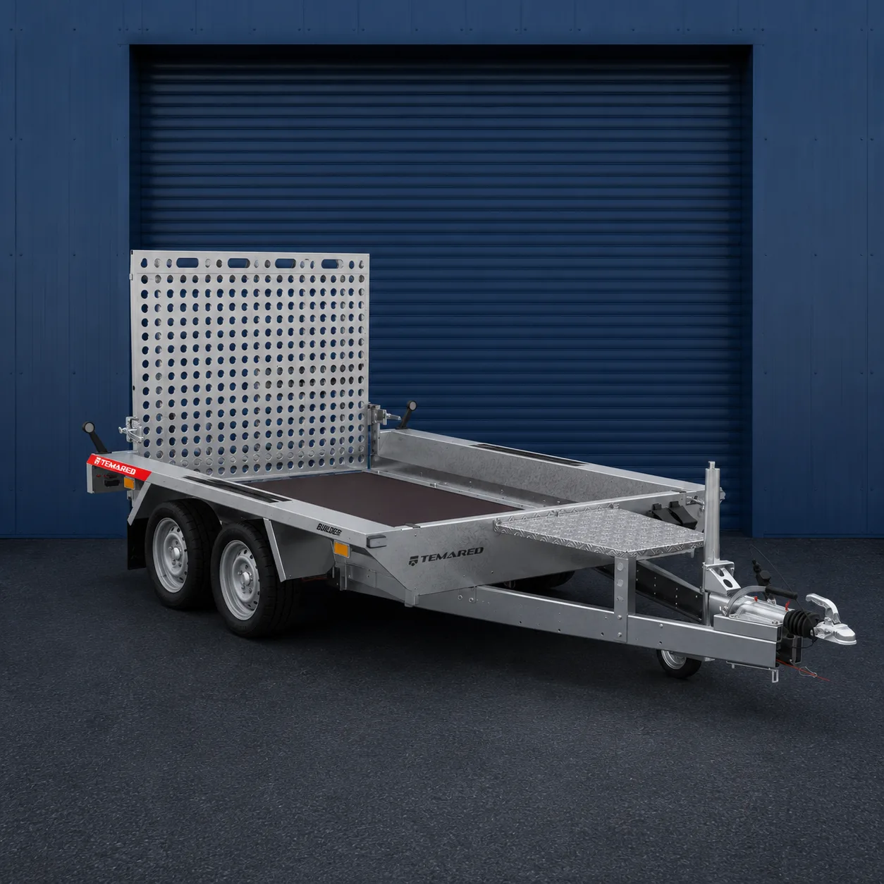 Remorque porte-engin 2,7 T CZN — vue avant